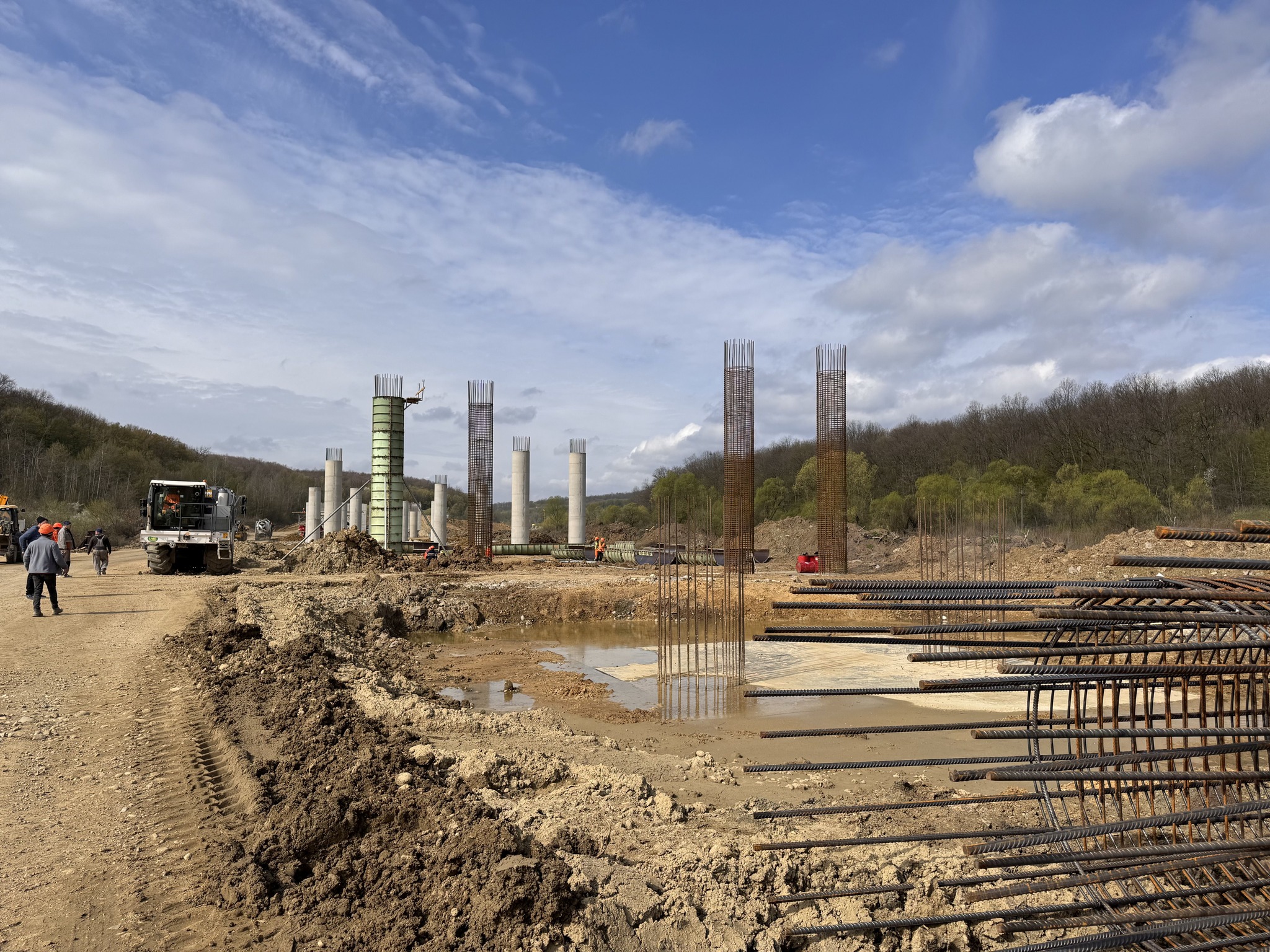 tuneluri margina holdea - aprilie 2025 (27)