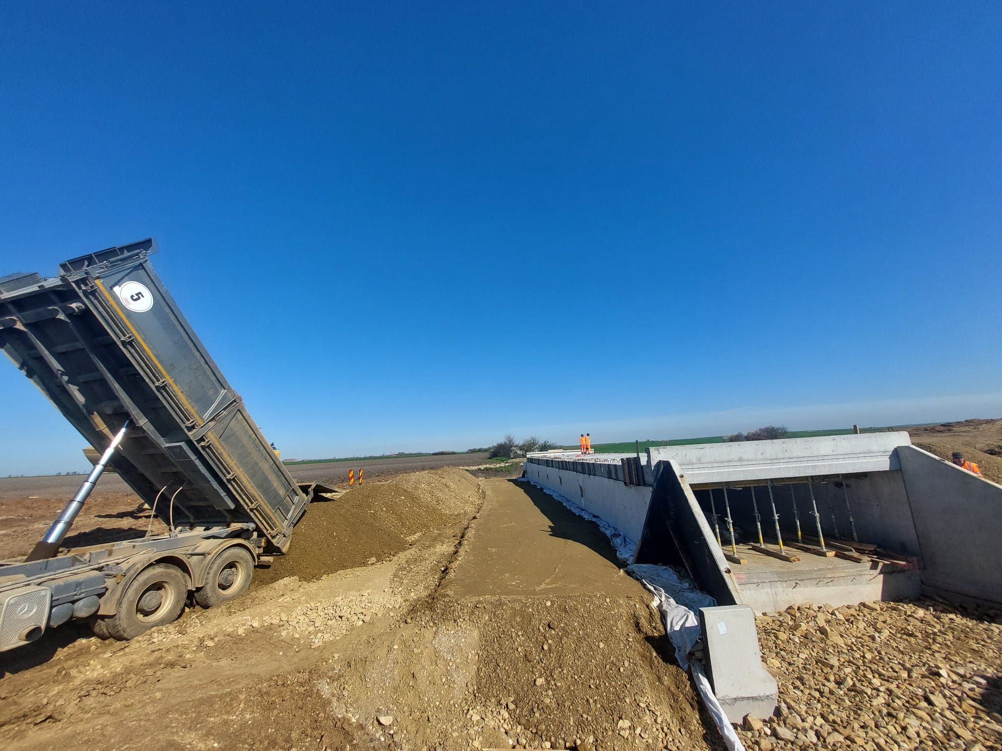 488687431_974367431451484_6468530477461315310_n