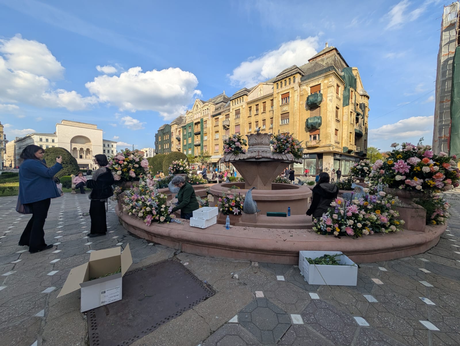 fantana cu pesti florii (3)