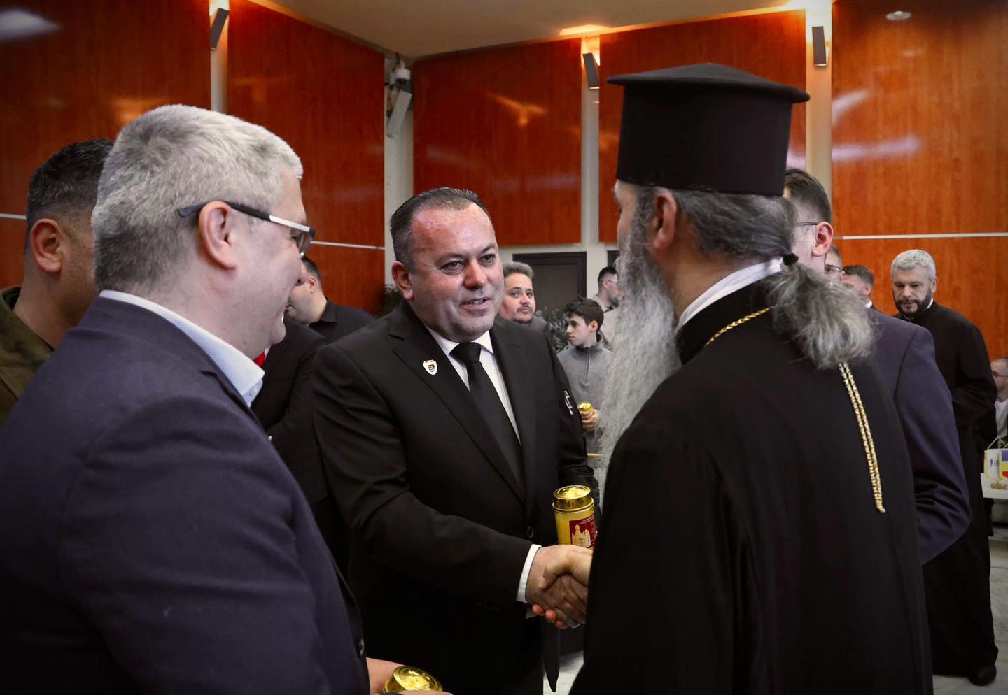 lumina sfanta 2025 (3)