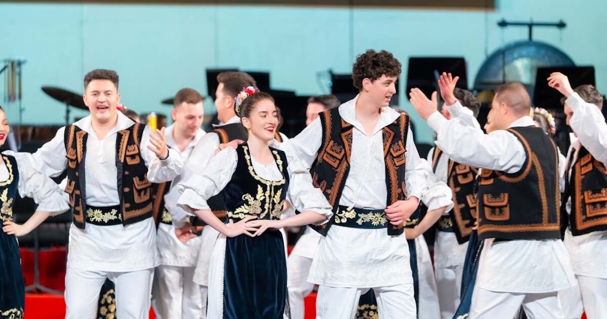 Reprezentanți ai județului Timiș și Shanghai semnând acordul de colaborare