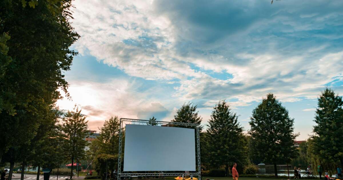 Filme românești sub cerul liber: Caravana ajunge din nou la Jimbolia!