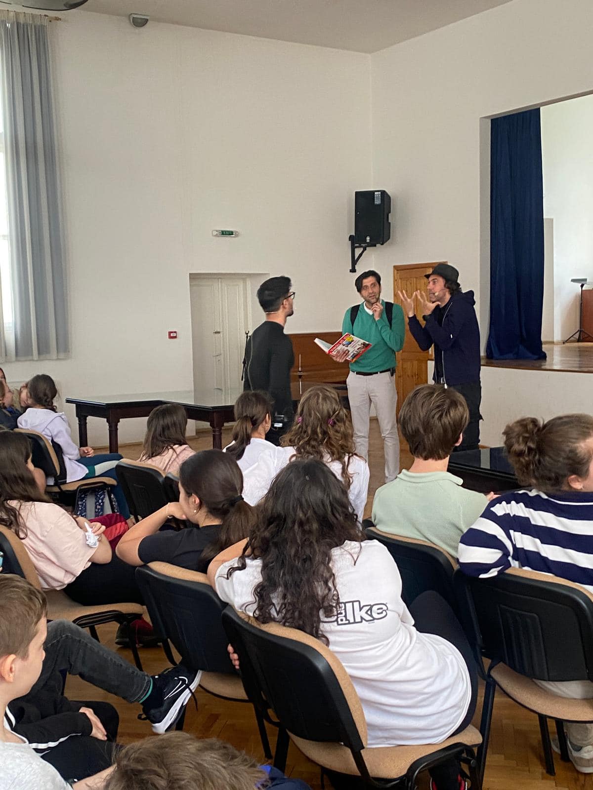 Călător printre stele