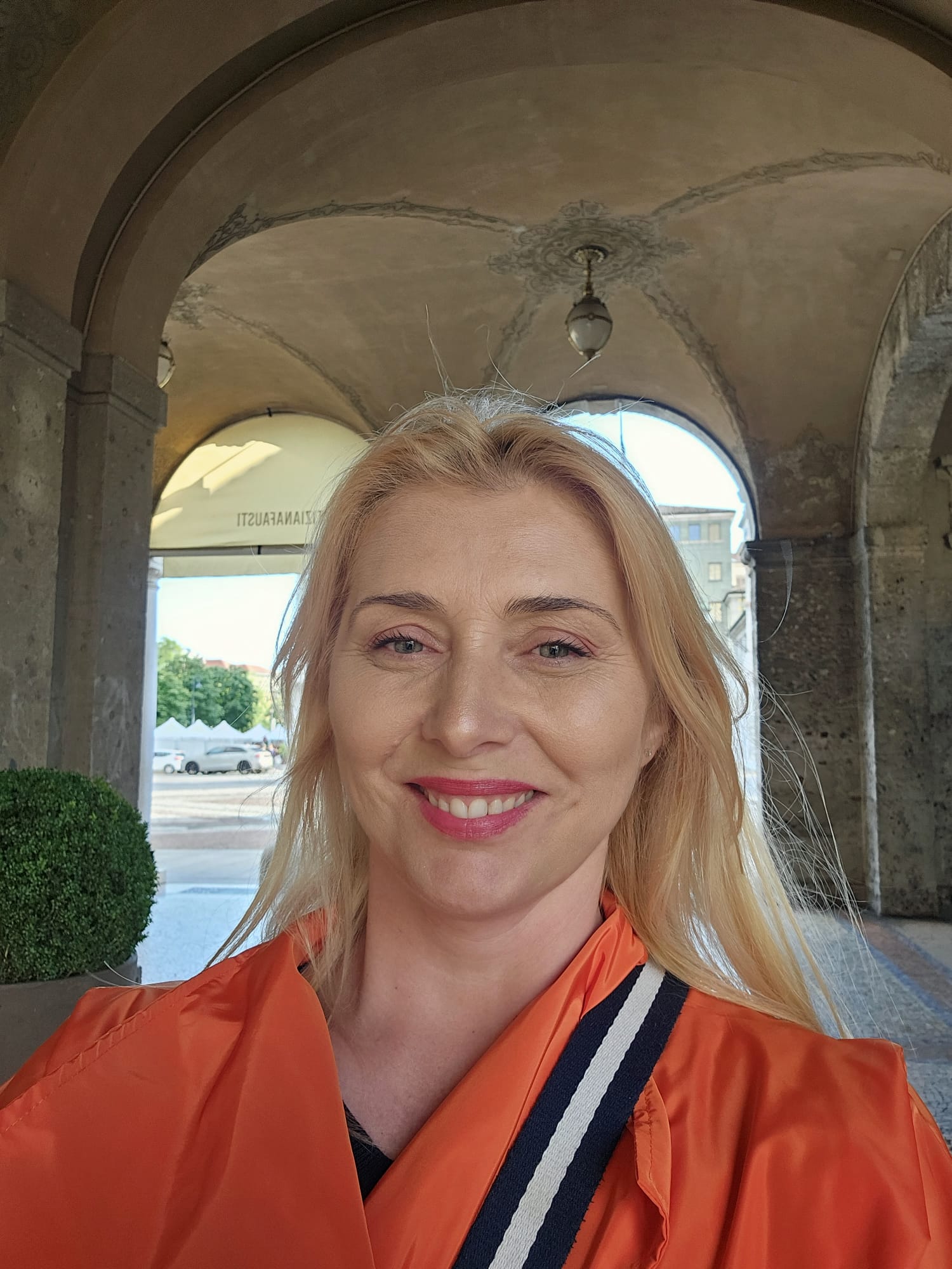 Camelia Lipoczi (11)