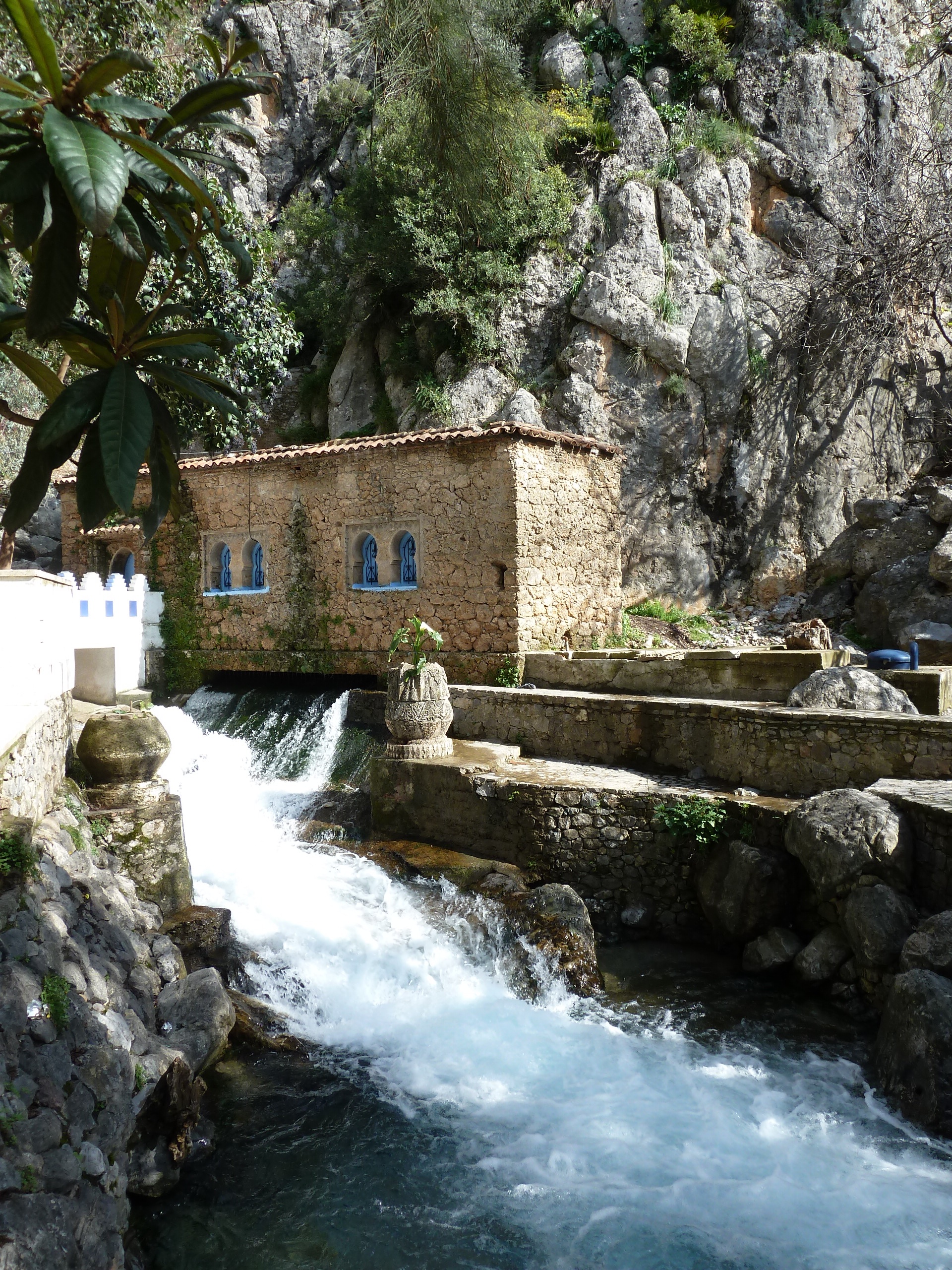 Chefchaouen,_Morocco_(5410195002)_(4)