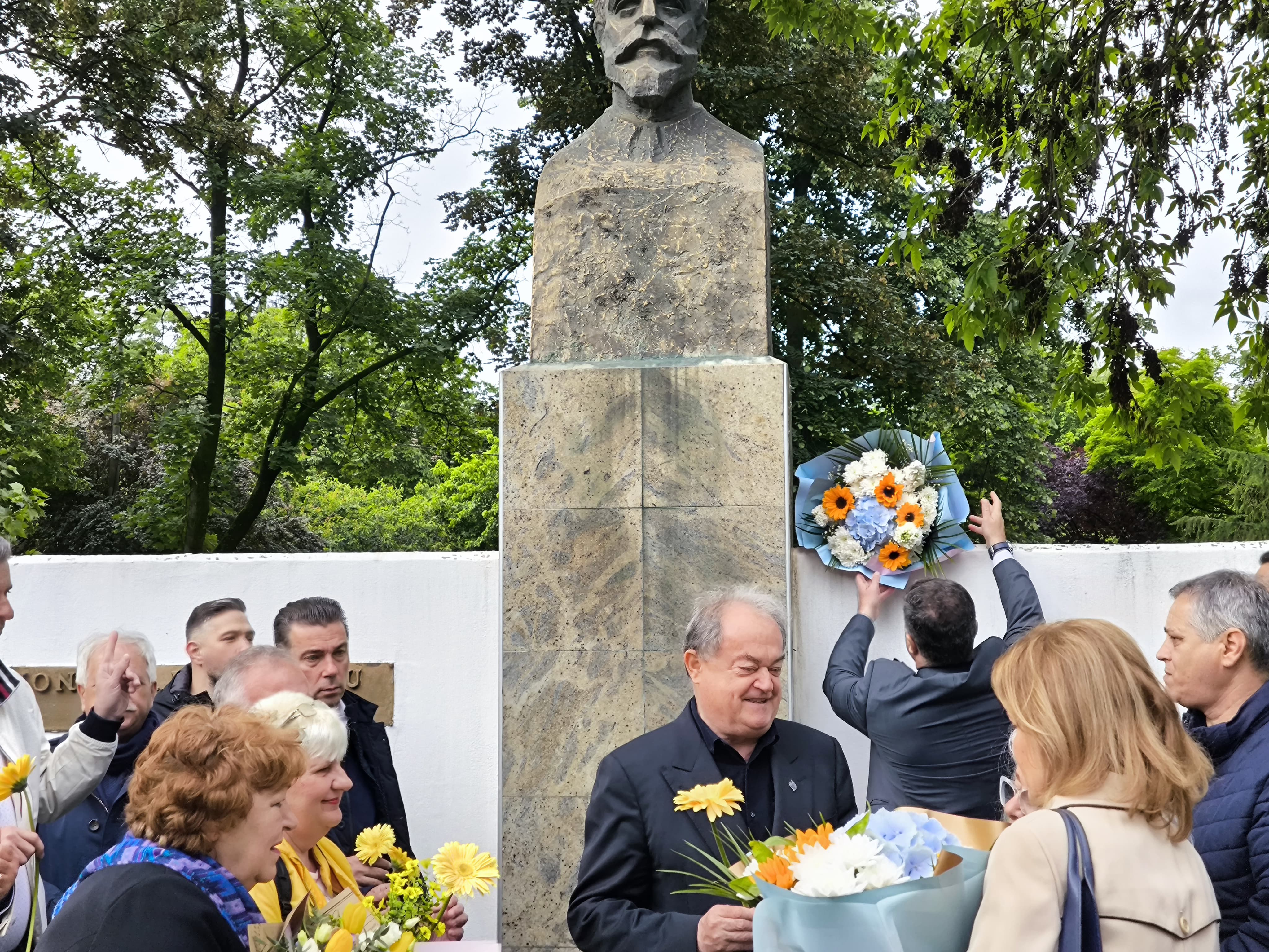 WhatsApp Image 2025-05-24 at 09.27.47 (1)