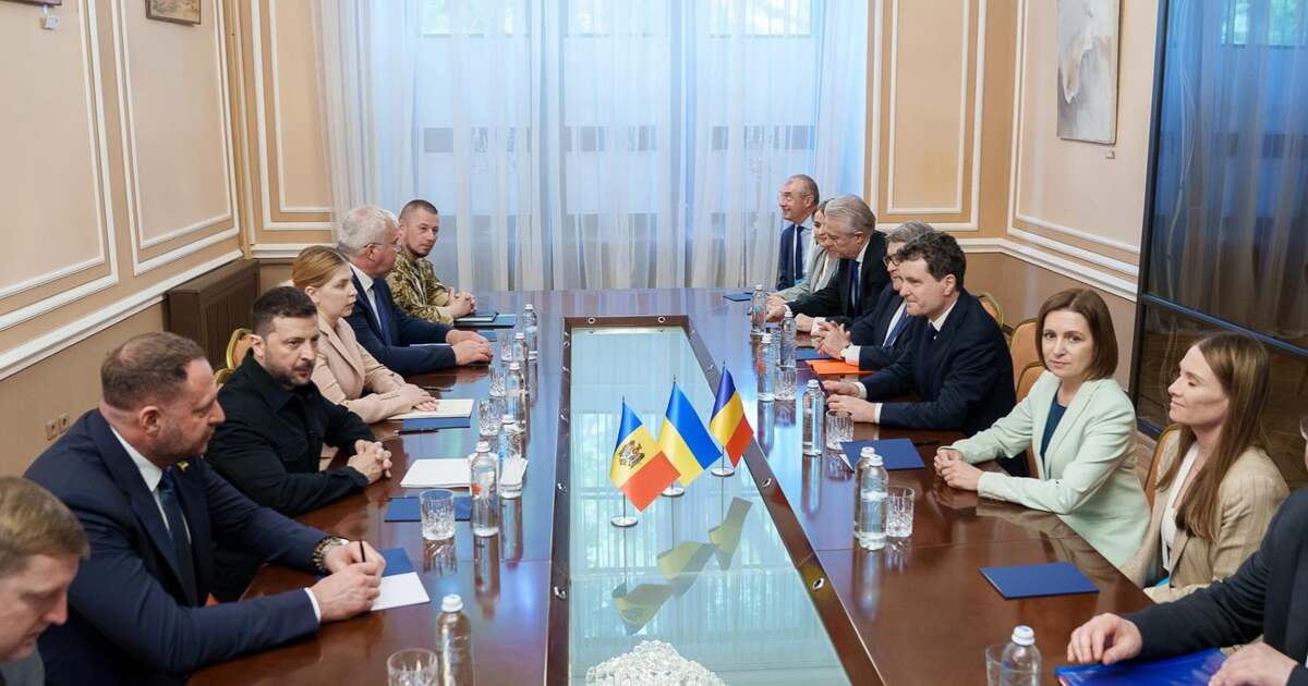 Nicușor Dan, la Odesa: Este esențial să condamnăm ferm acțiunile Rusiei Nicușor Dan, la Odesa: Este esențial să condamnăm ferm acțiunile Rusiei