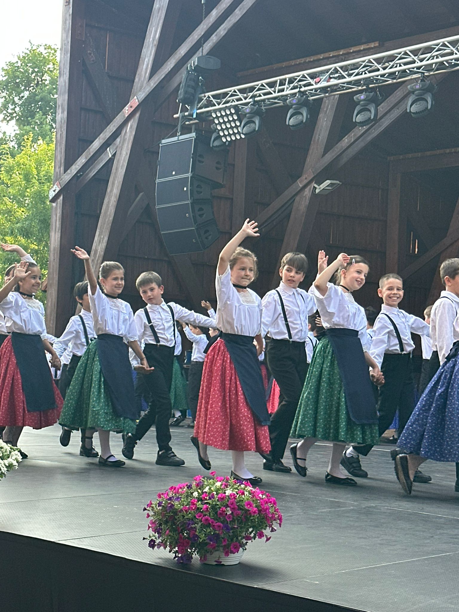 WhatsApp Image 2025-06-13 at 19.23.00 (2)