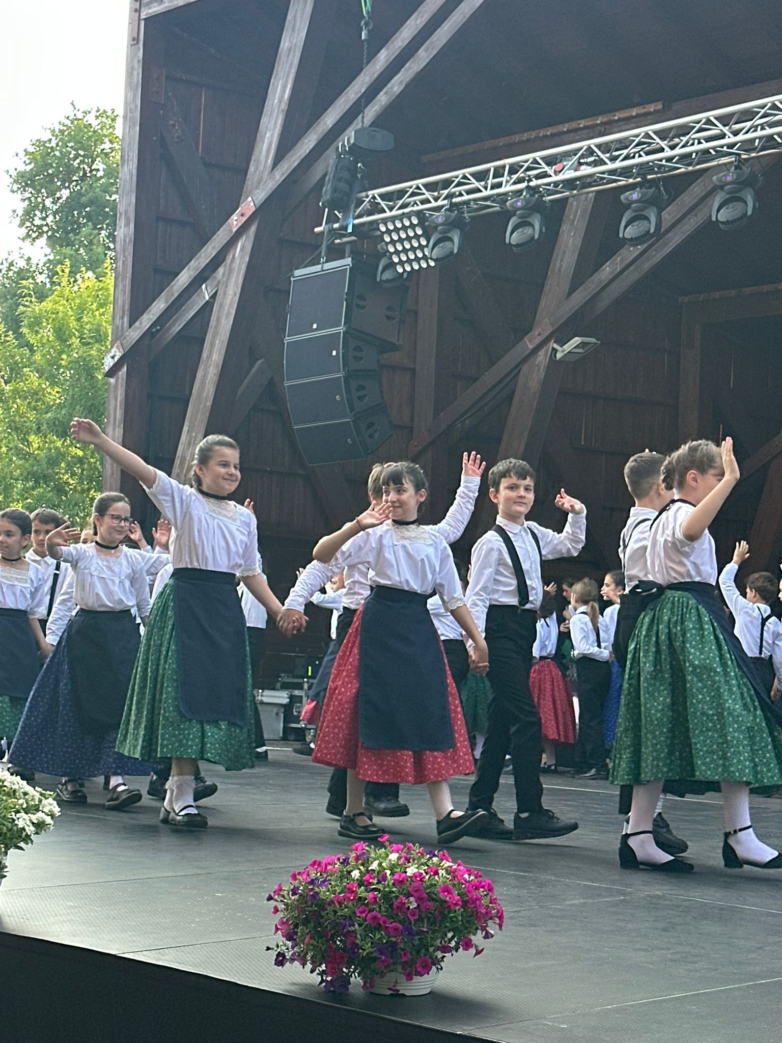 WhatsApp Image 2025-06-13 at 19.22.59 (1)