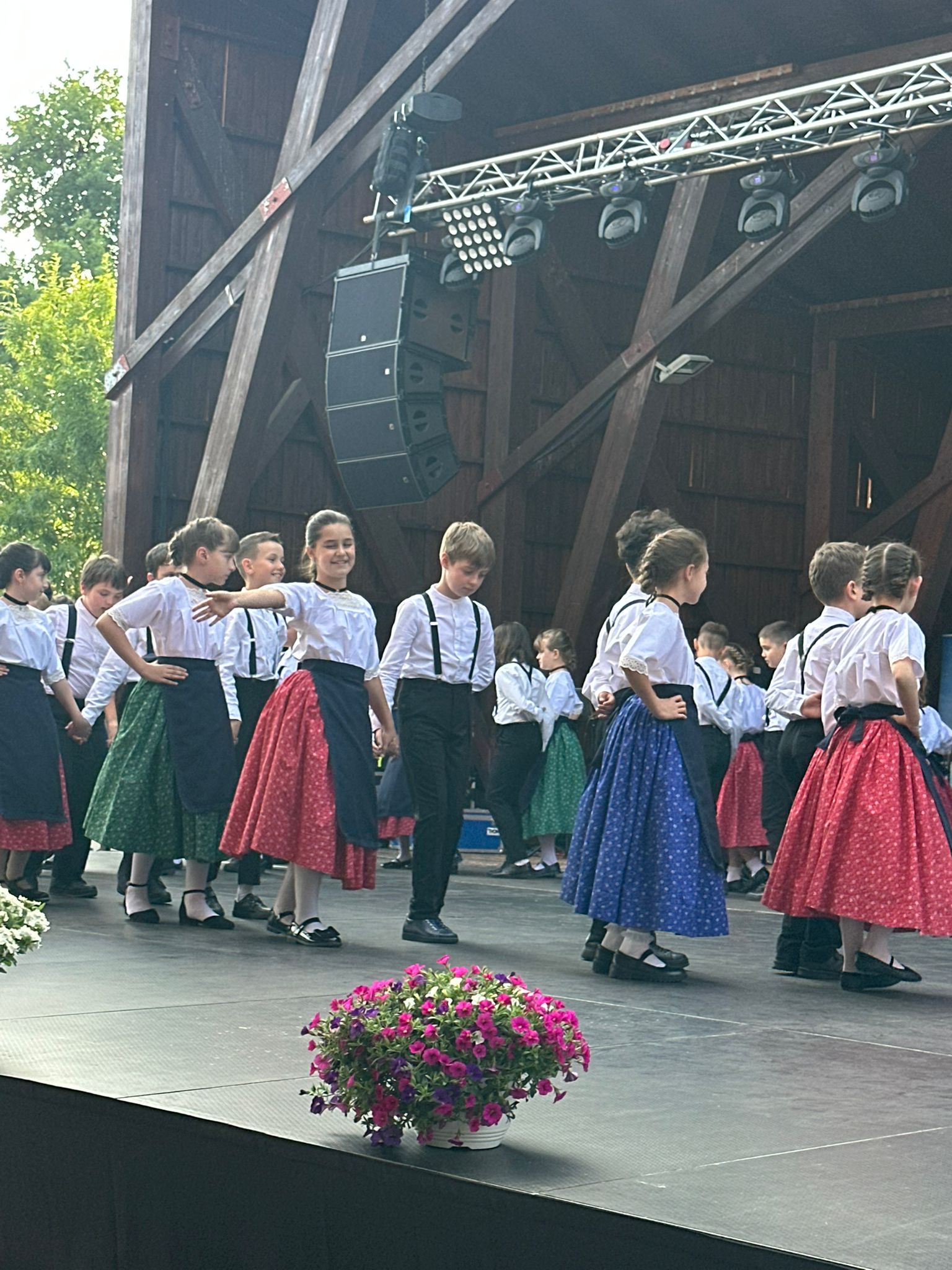 WhatsApp Image 2025-06-13 at 19.22.58 (2)