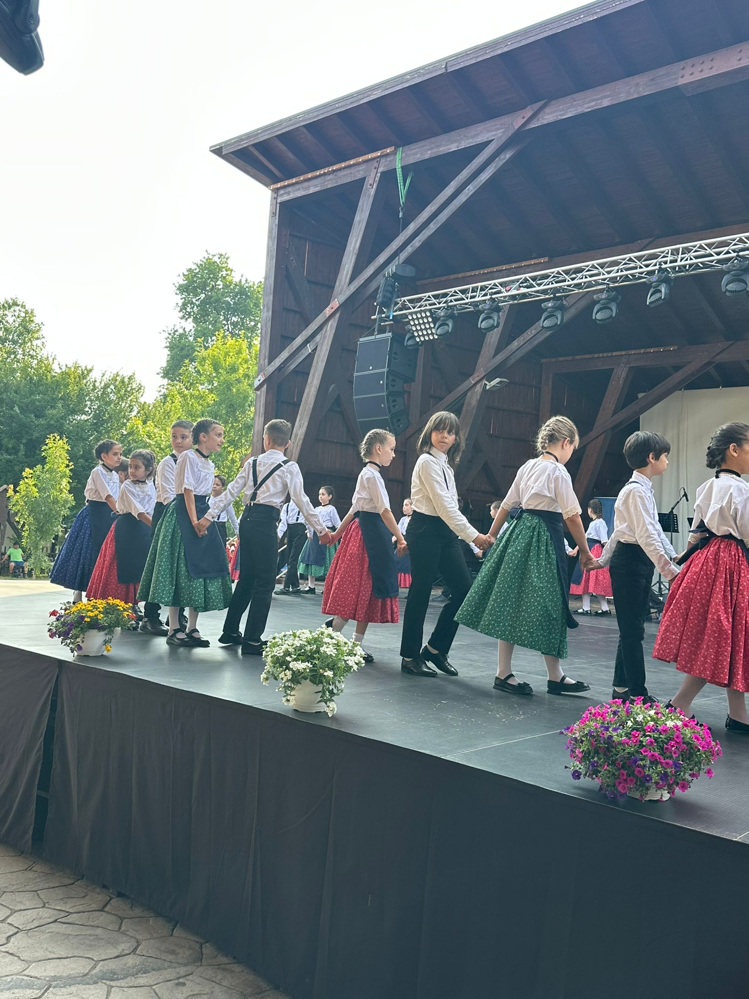 WhatsApp Image 2025-06-13 at 19.22.37 (1)