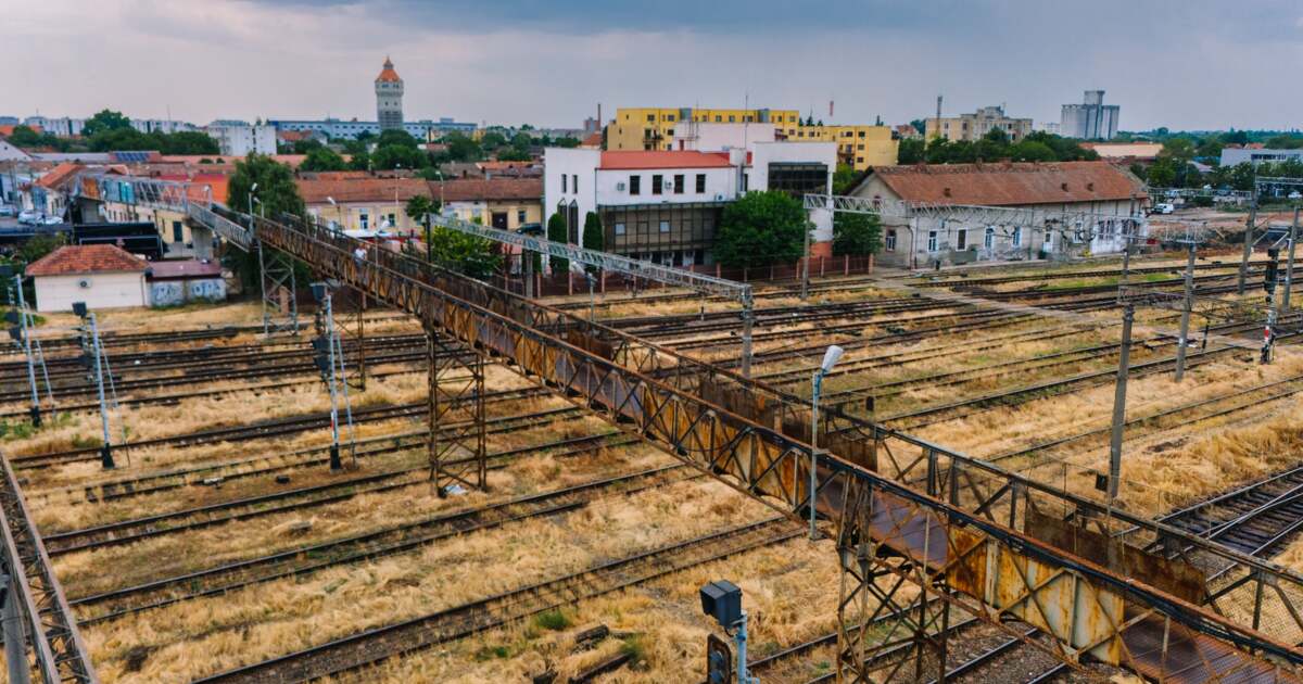 Pasarela de la Gara de Nord va fi demolată: accesul devine interzis din săptămâna viitoare. Pasarela de la Gara de Nord va fi demolată: accesul devine interzis din săptămâna viitoare.