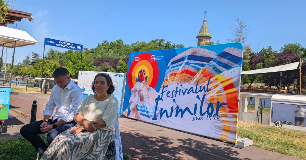 Străzile Cetății se transformă în podiumuri vibrante, la începutul Festivalului Inimilor! Străzile Cetății se transformă în podiumuri vibrante, la începutul Festivalului Inimilor!