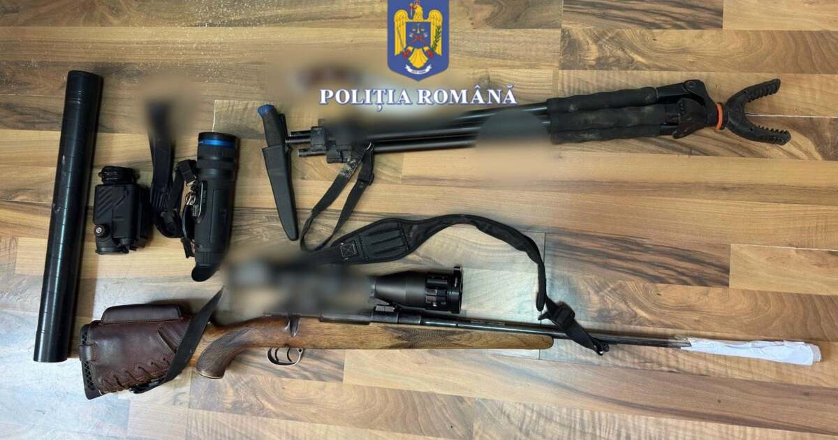 Bărbat reținut în Timiș pentru arme de vânătoare neautorizate descoperite sub scaunul mașinii. Bărbat reținut în Timiș pentru arme de vânătoare neautorizate descoperite sub scaunul mașinii.