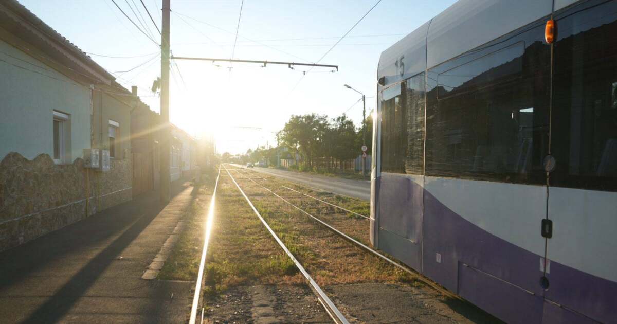 Tramvaiul a deraiat pe bulevardul Dâmbovița: ce s-a întâmplat?