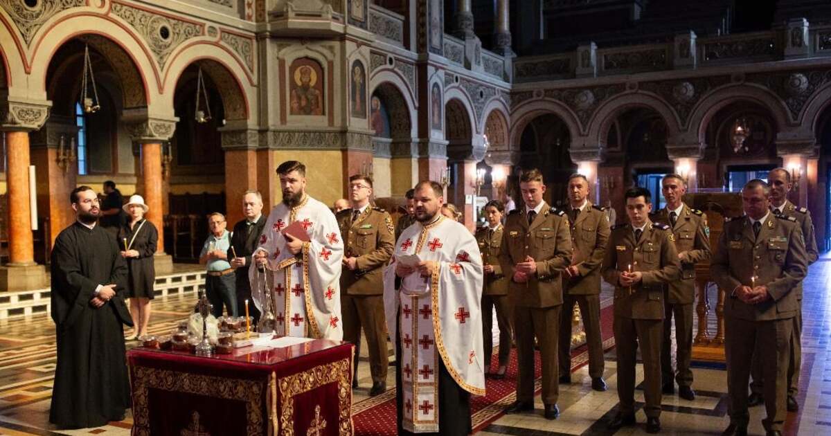Eroii și veteranii Regimentului 6 de Artilerie, comemorați la Catedrala Mitropolitană – FOTO Eroii și veteranii Regimentului 6 de Artilerie, comemorați la Catedrala Mitropolitană – FOTO