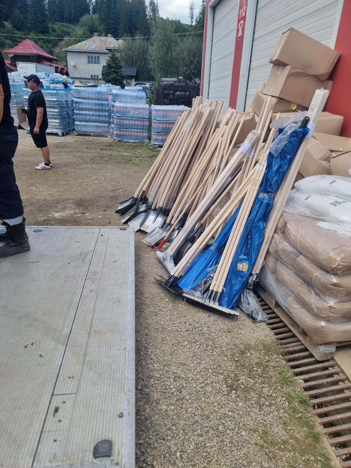 ajutoare sinistrati Brosteni (2)