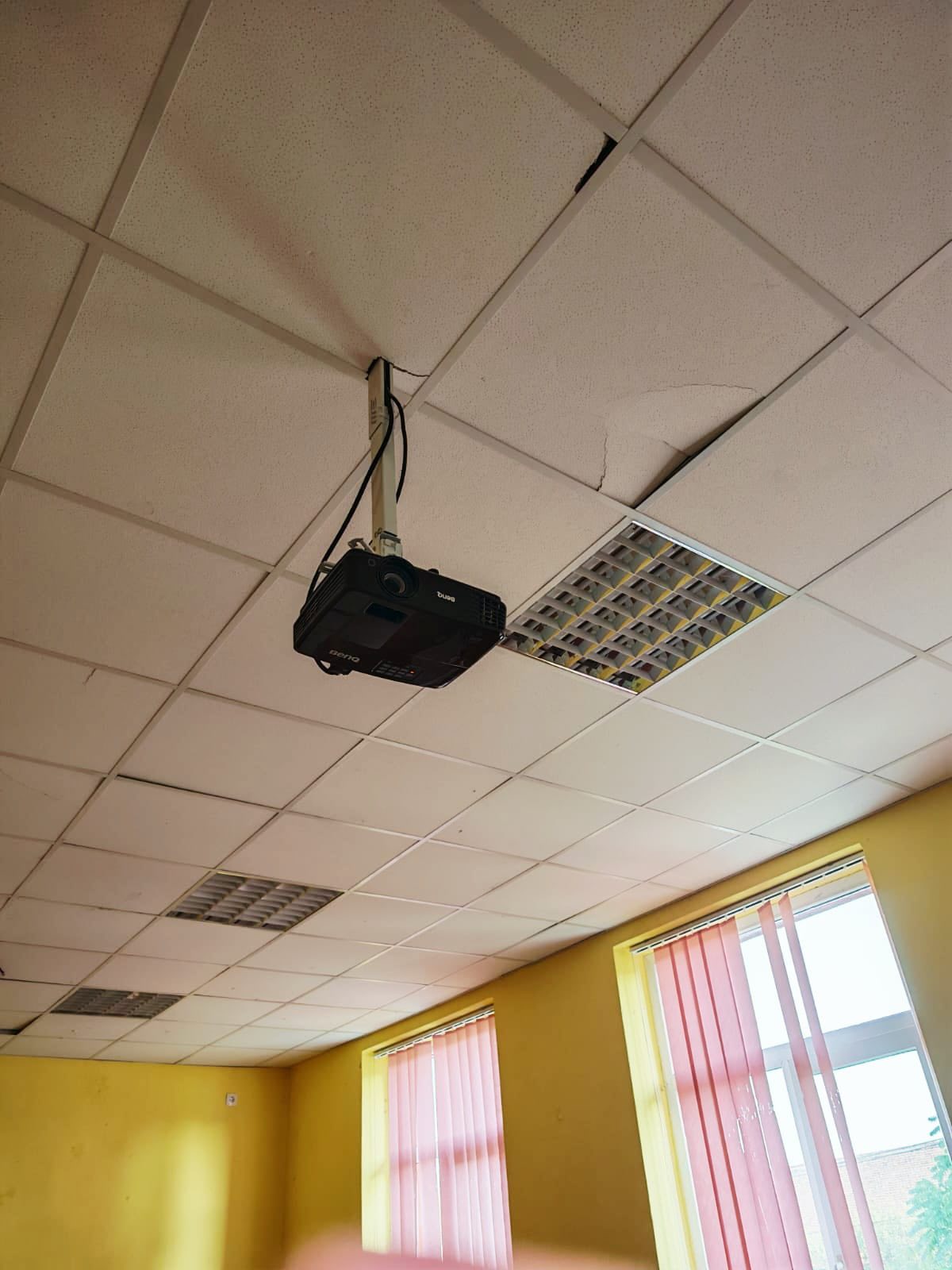 stricaciuni scoala Sag (3)