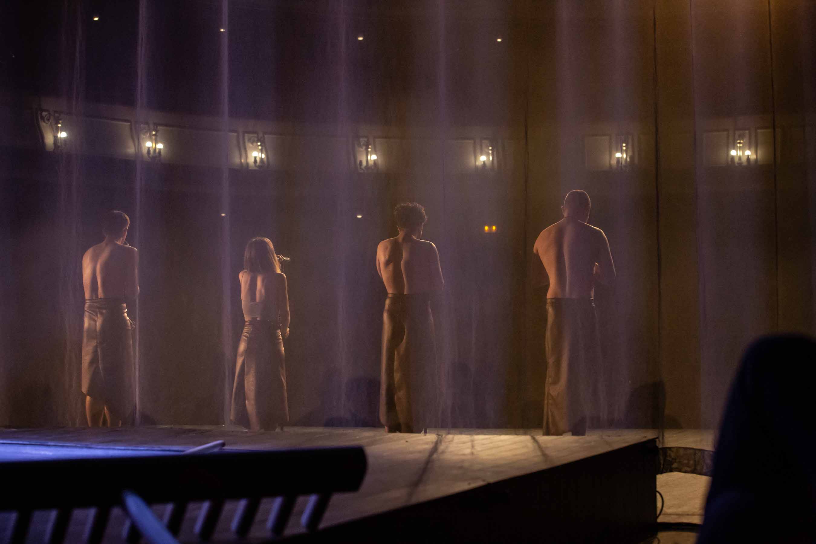 Sclavi cu final rescris (3)