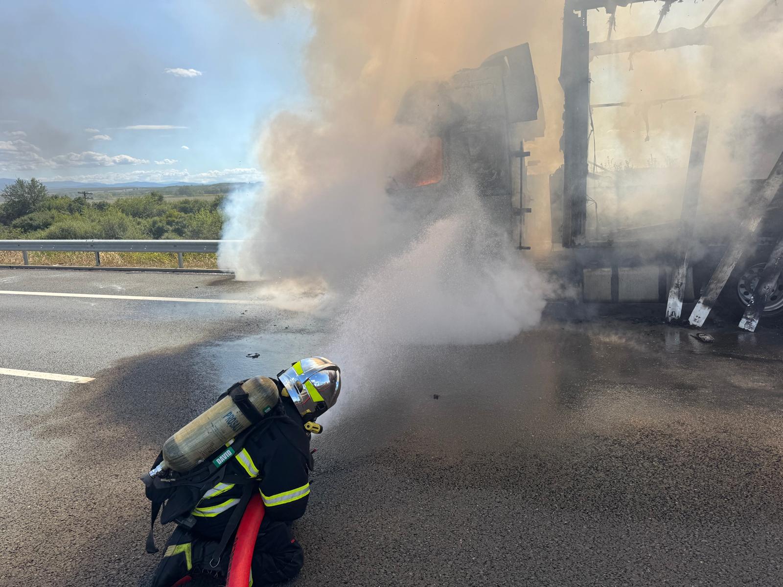 WhatsApp Image 2025-08-25 at 14.06.30