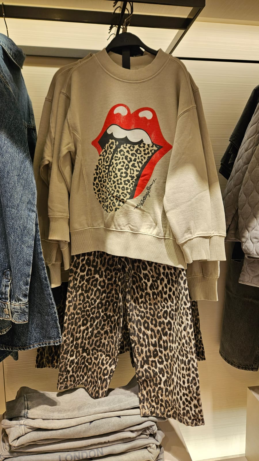 WhatsApp Image 2025-09-01 at 18.03.20 (1)