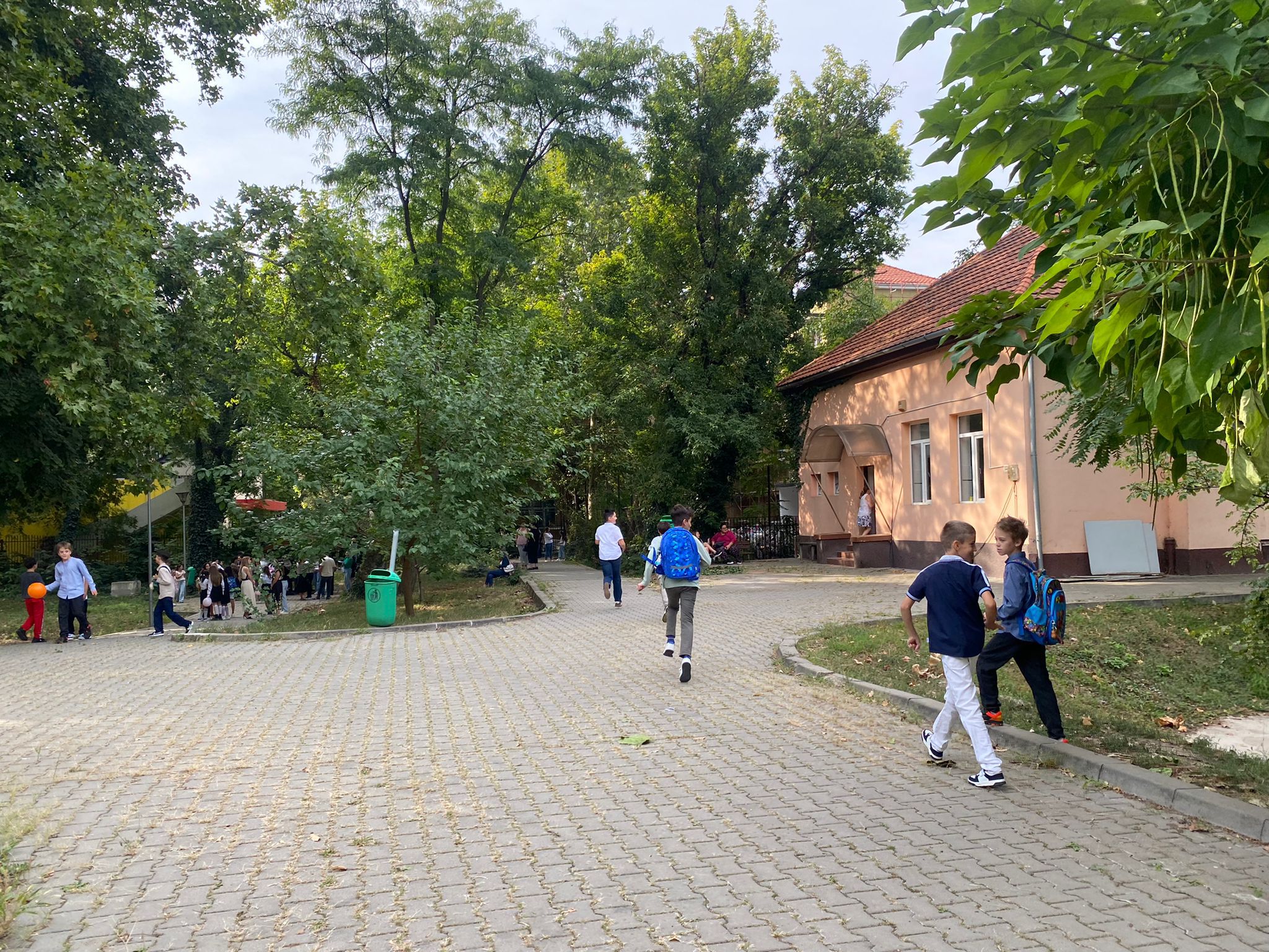 Imagine WhatsApp 2025-09-08 la 10.06.48_933181a4