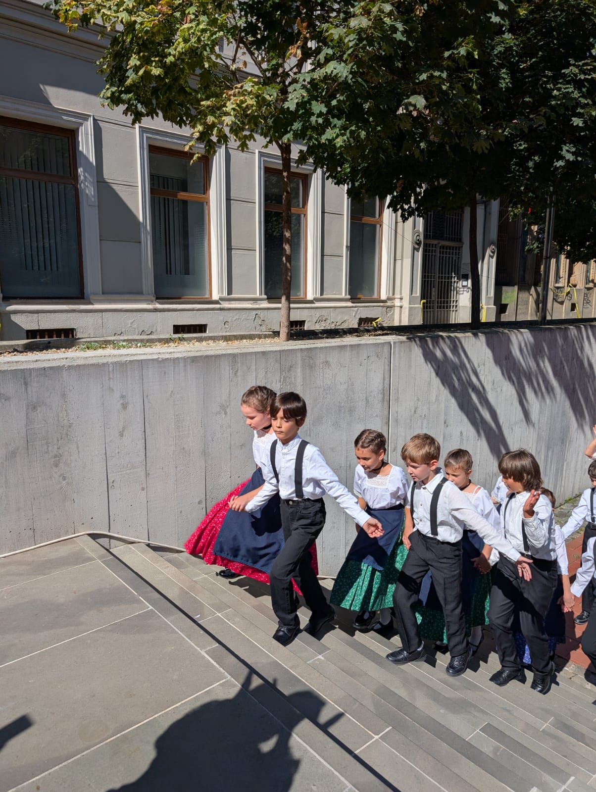 WhatsApp Image 2025-09-19 at 13.01.10 (1)