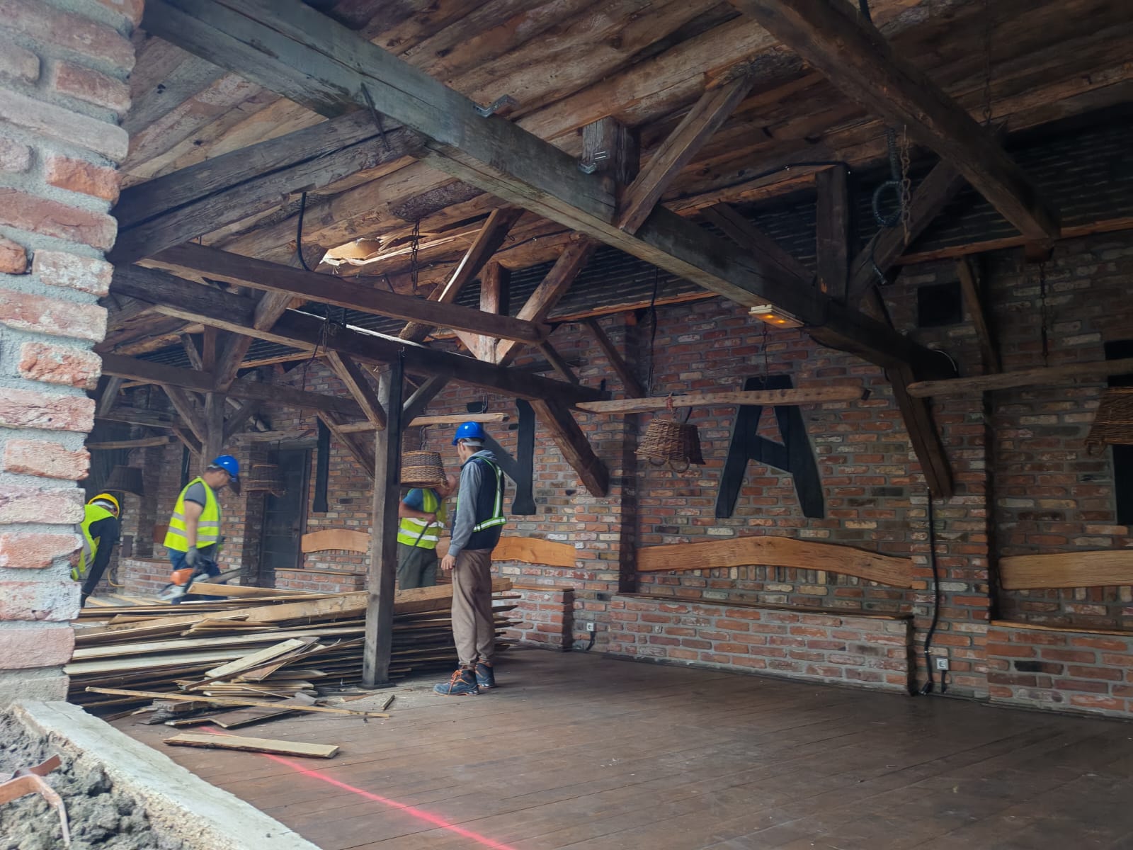 WhatsApp Image 2025-09-25 at 10.03.30 (2)