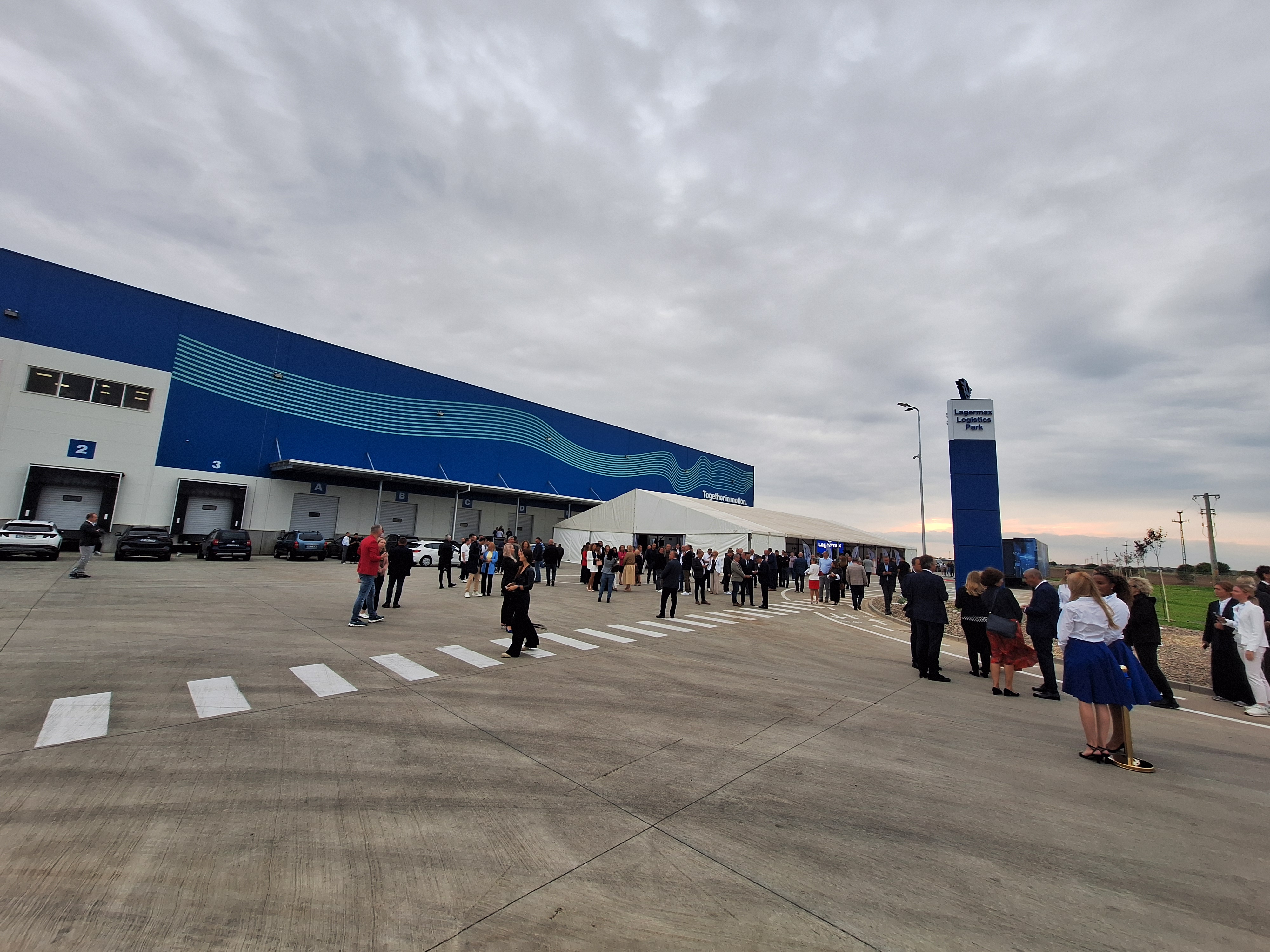 888001220250925170852