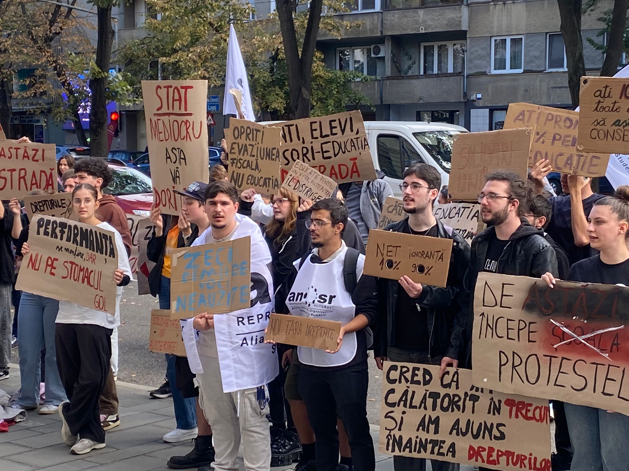 WhatsApp Image 2025-09-29 at 16.20.54 (2)