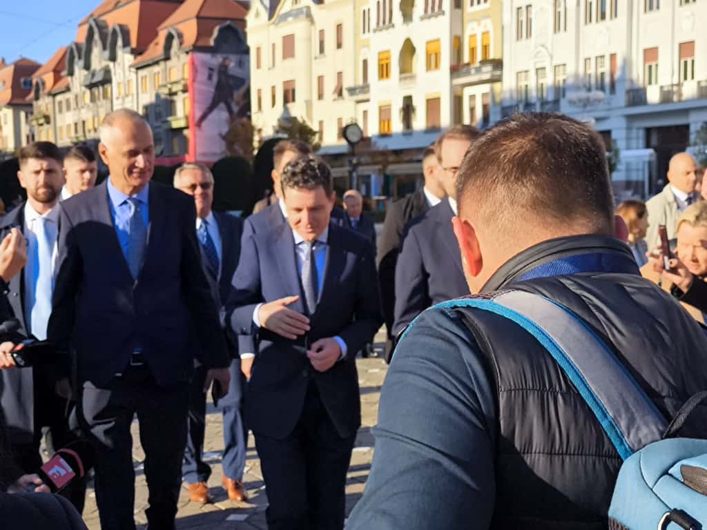 WhatsApp Image 2025-09-30 at 09.23.50 (1)