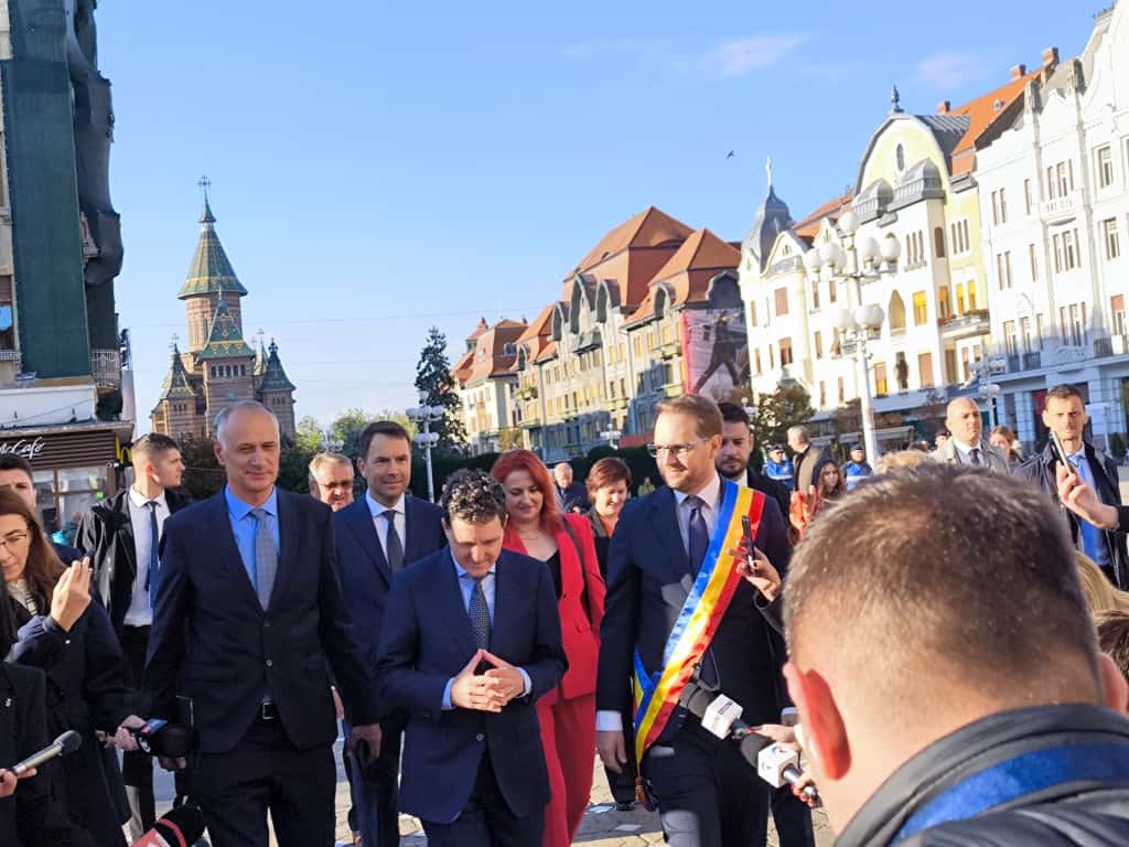 WhatsApp Image 2025-09-30 at 09.23.50