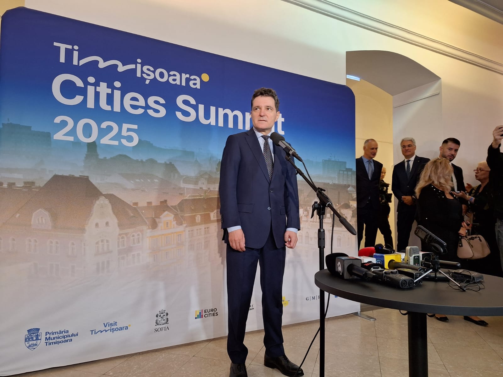 WhatsApp Image 2025-09-30 at 11.11.31