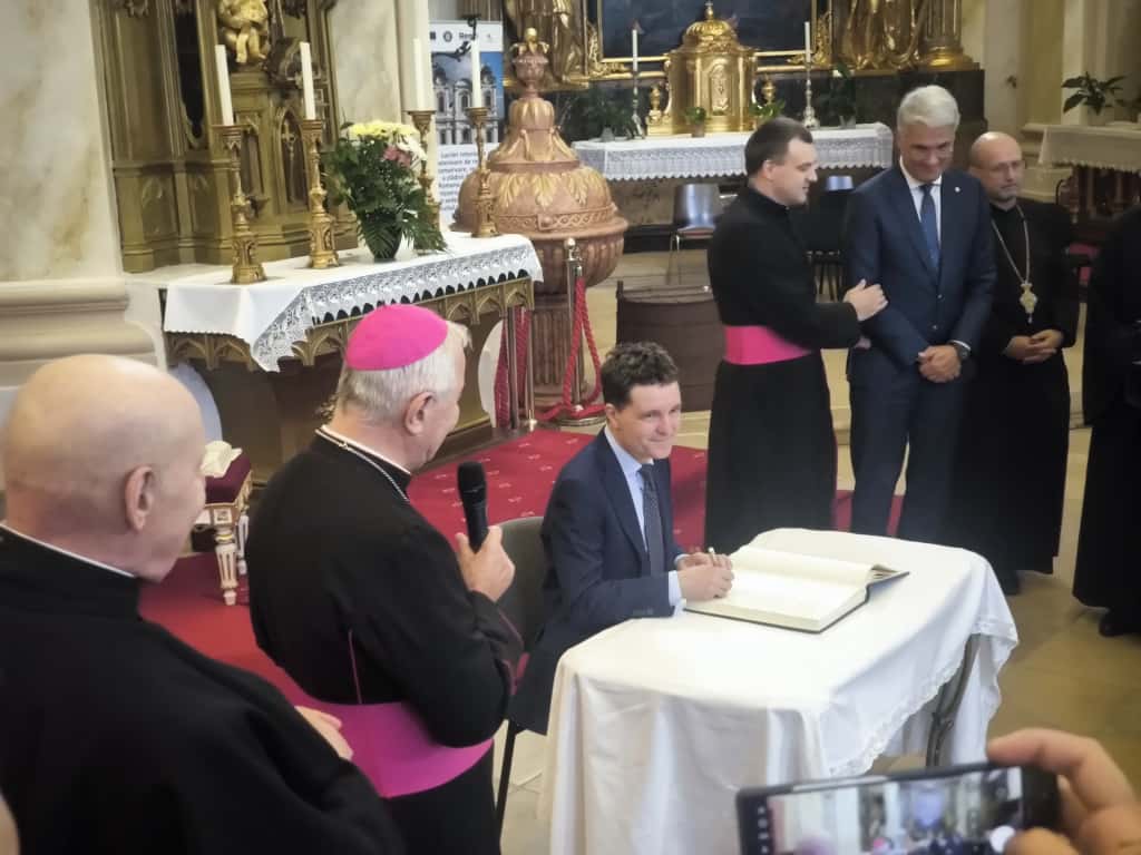 WhatsApp Image 2025-09-30 at 11.40.15