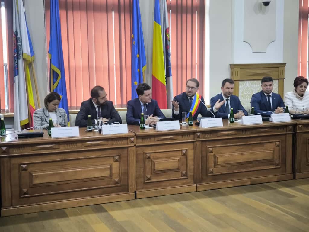 WhatsApp Image 2025-09-30 at 14.44.49 (1)