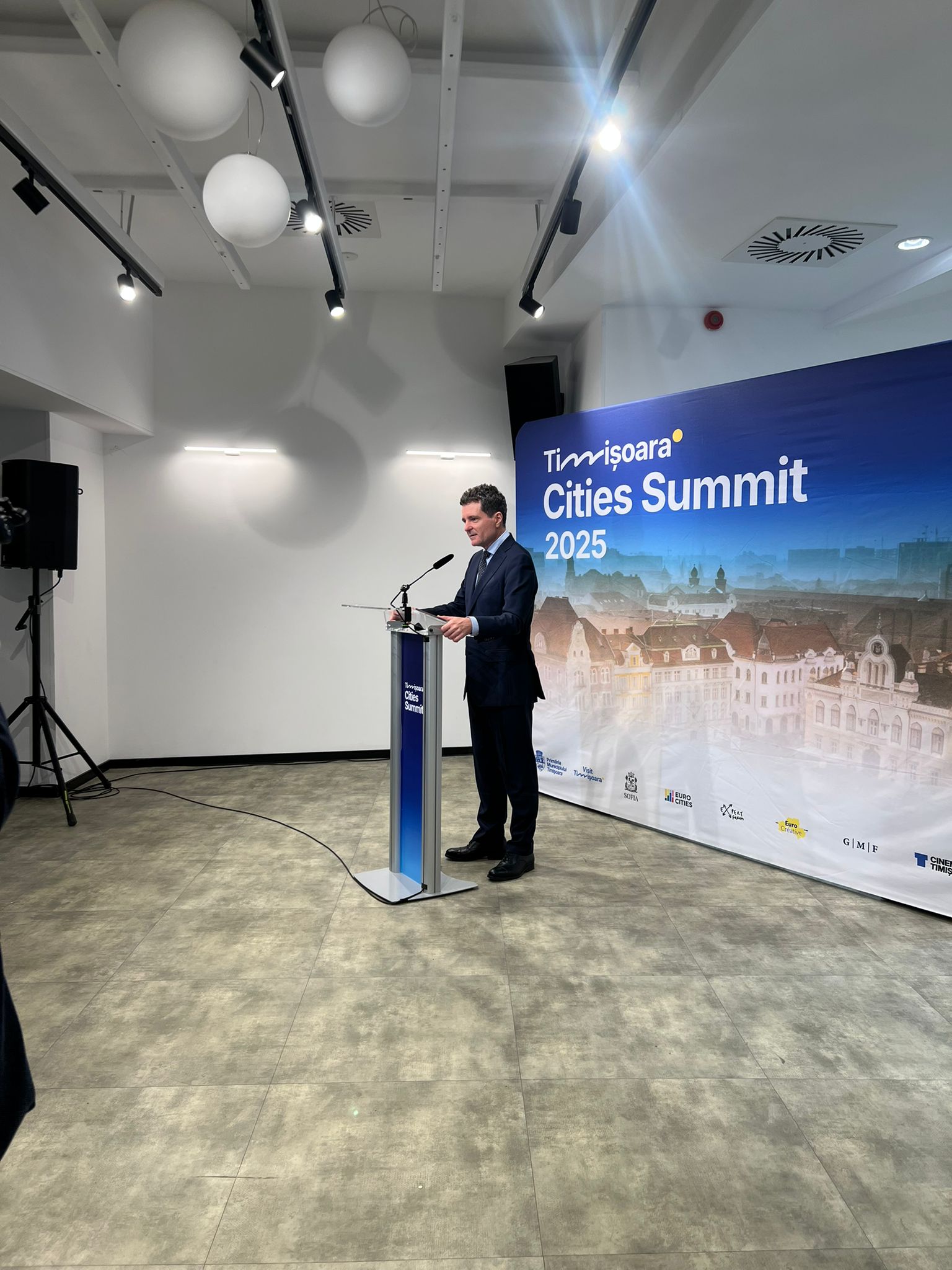 WhatsApp Image 2025-09-30 at 17.27.59