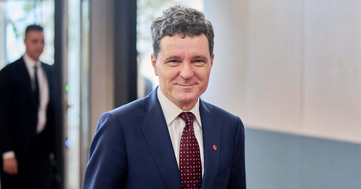 Nicușor Dan convoacă consilierii la Cotroceni, ignorând problemele educației și cercetării Nicușor Dan convoacă consilierii la Cotroceni, ignorând problemele educației și cercetării