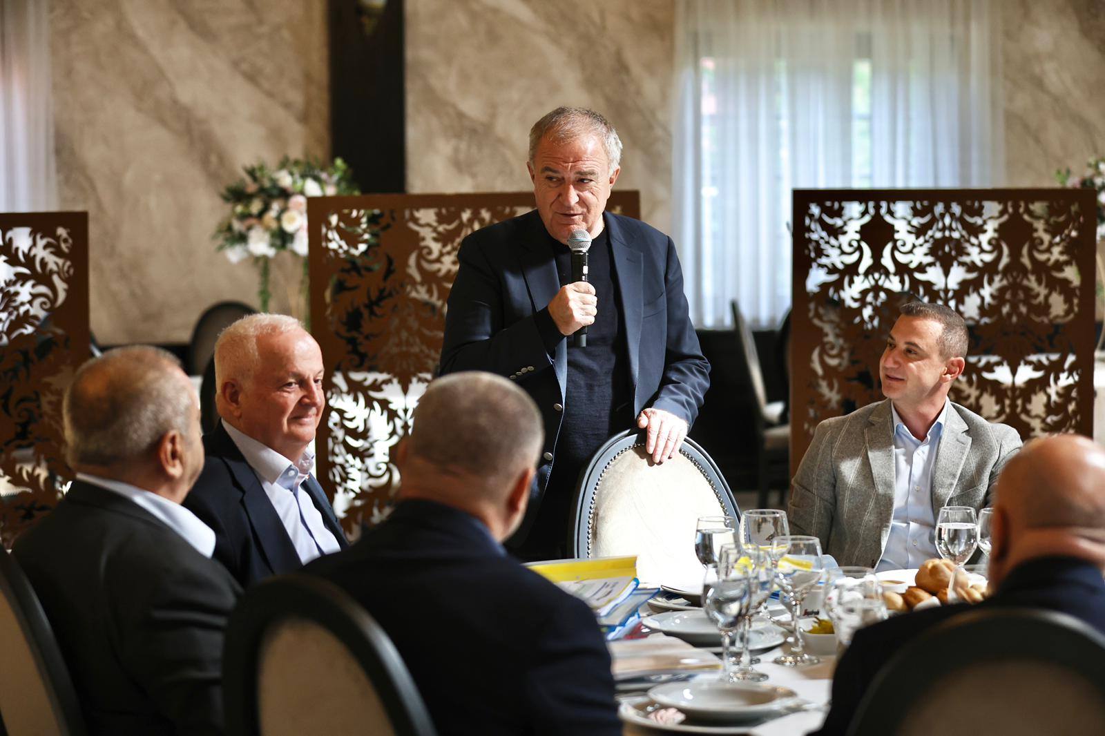 Simonis Sterian primari (1)