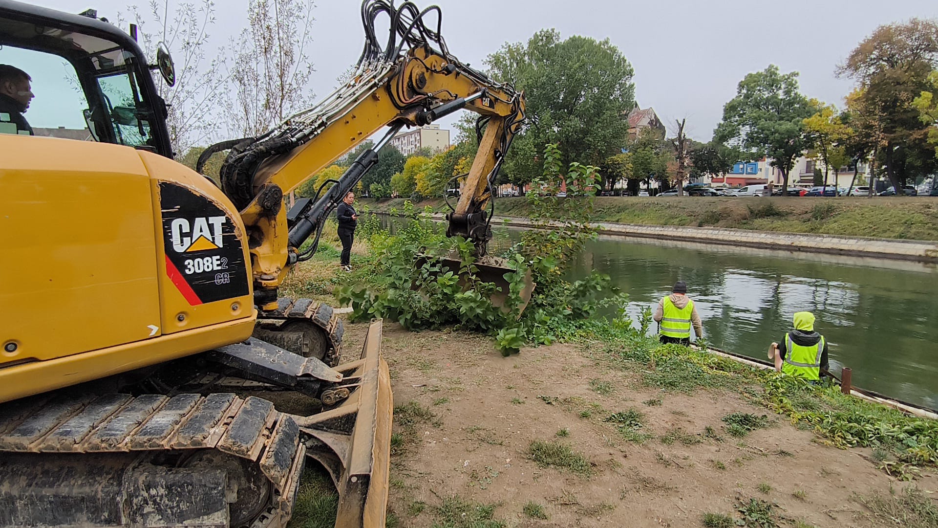 WhatsApp Image 2025-10-10 at 11.09.40