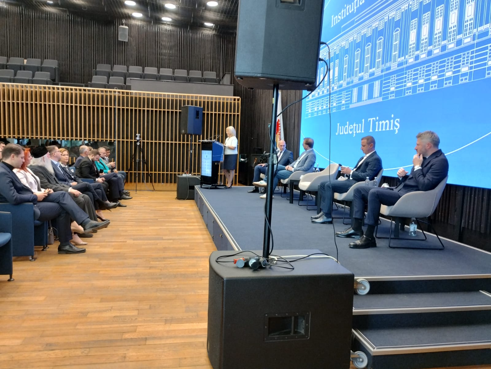 sala multifunctionala (1)