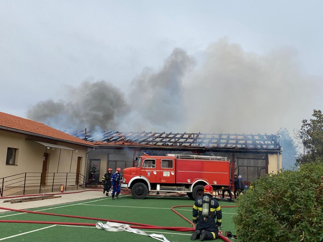 WhatsApp Image 2025-10-21 at 13.04.00