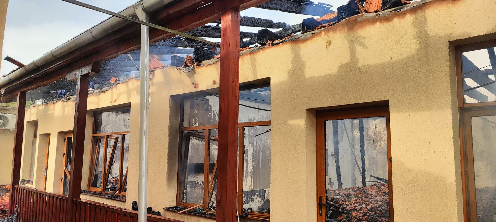 WhatsApp Image 2025-10-21 at 15.56.37 (2)