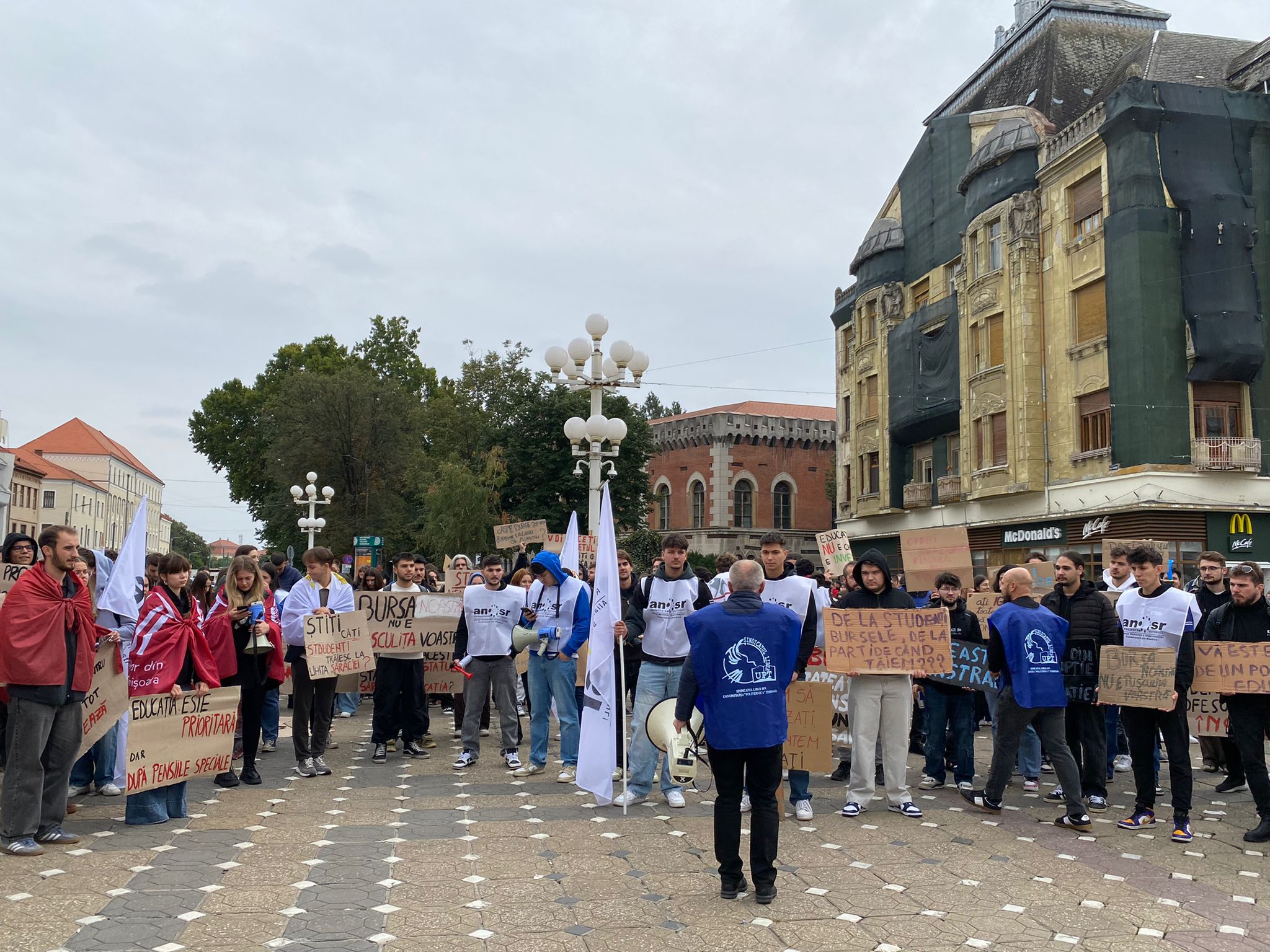 WhatsApp Image 2025-10-02 at 12.56.42 (1)