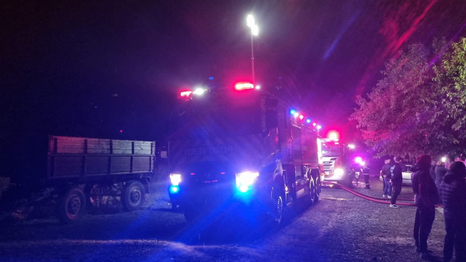 incendiu hala pompieri sag (3)