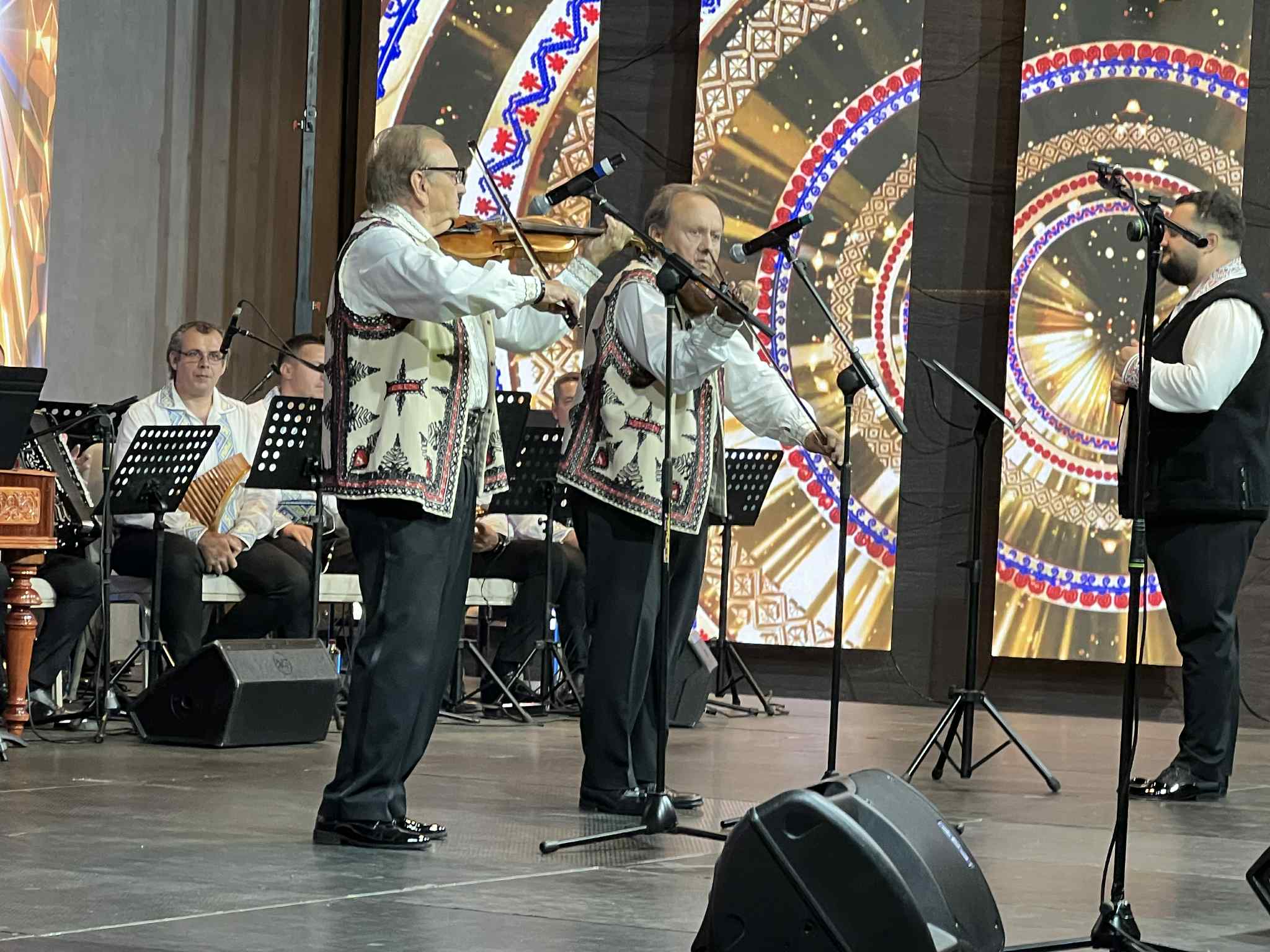 Traditii la Romani prima seara (10)