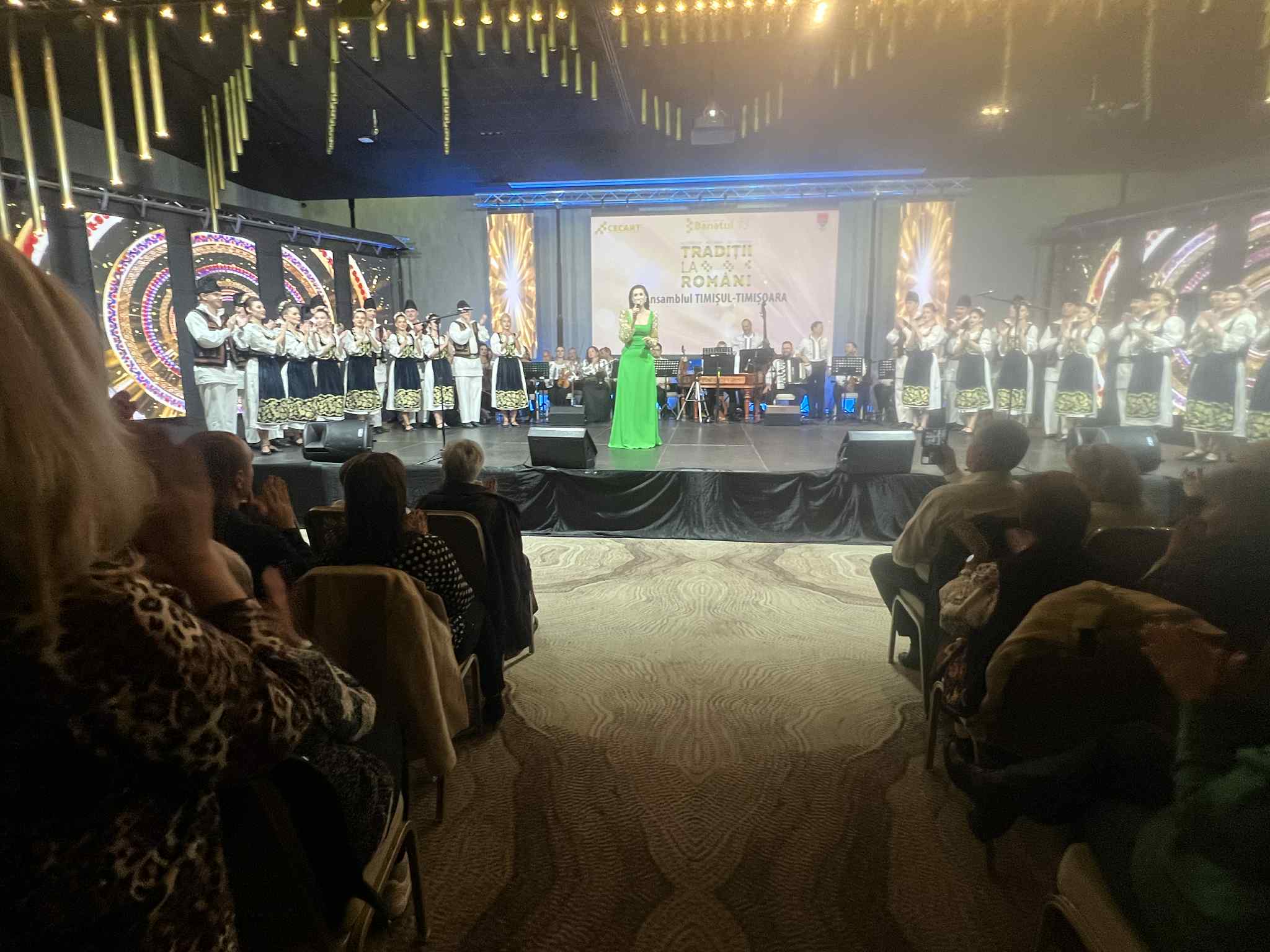 Traditii la Romani prima seara (13)