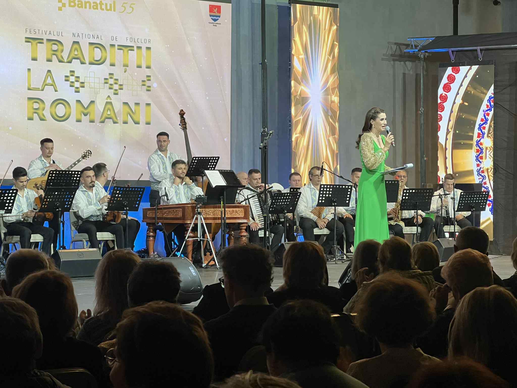 Traditii la Romani prima seara (15)