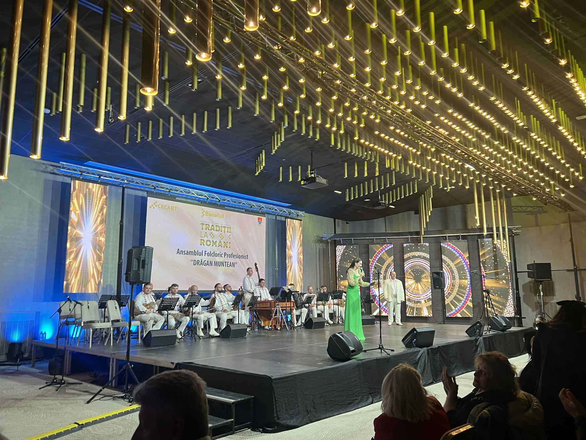 Traditii la Romani prima seara (20)