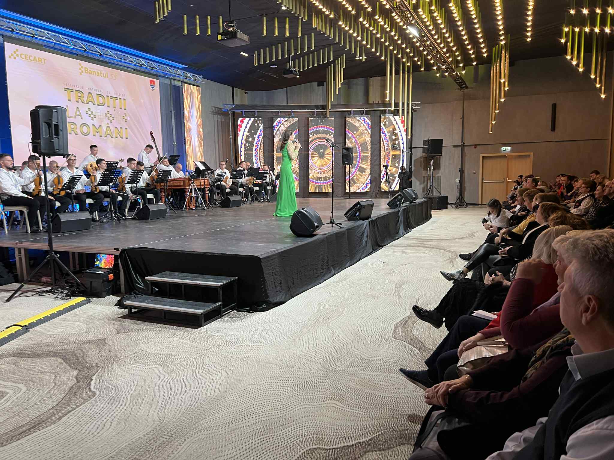 Traditii la Romani prima seara (40)