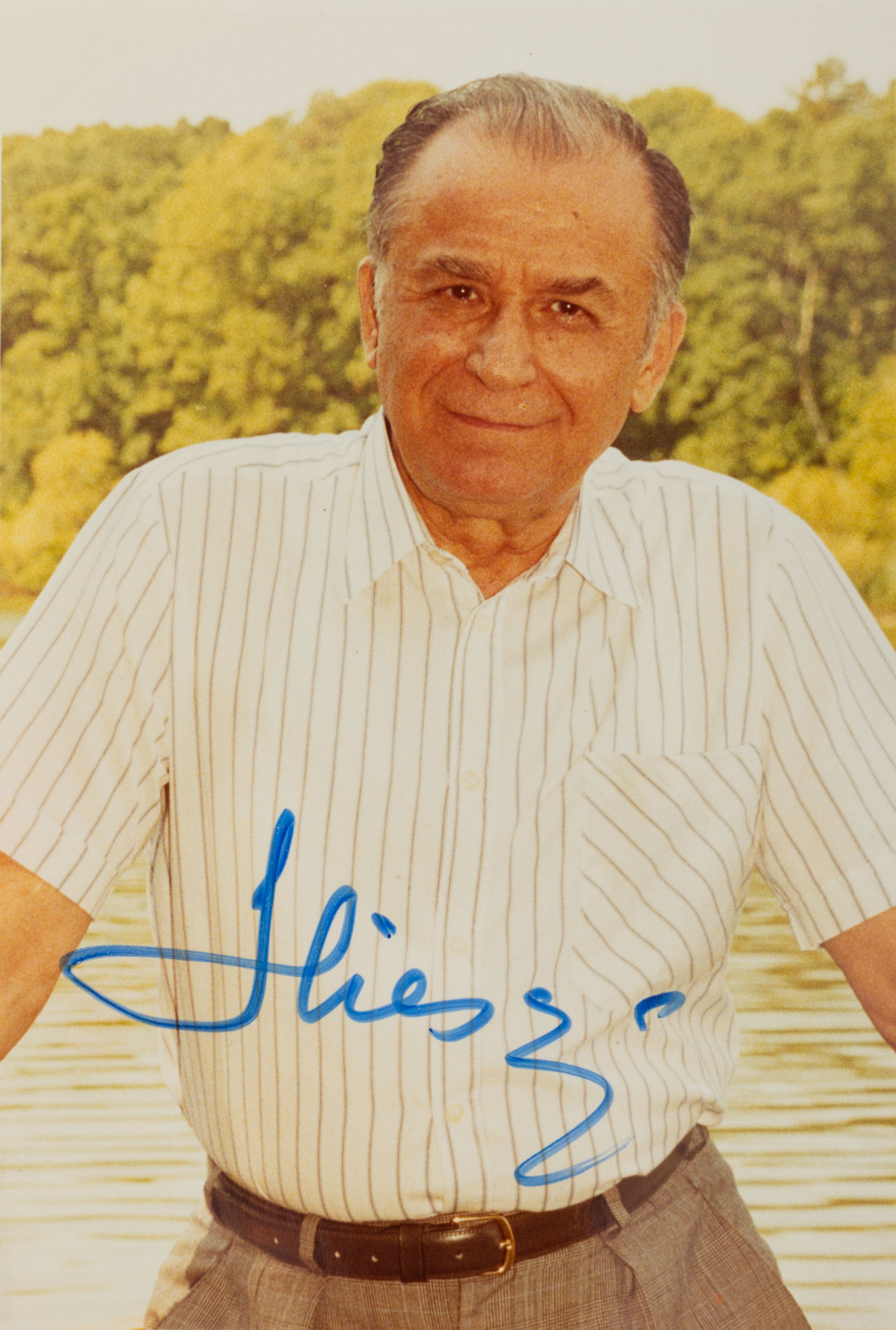 fotografie_Ion-Iliescu_semnătură-olografă